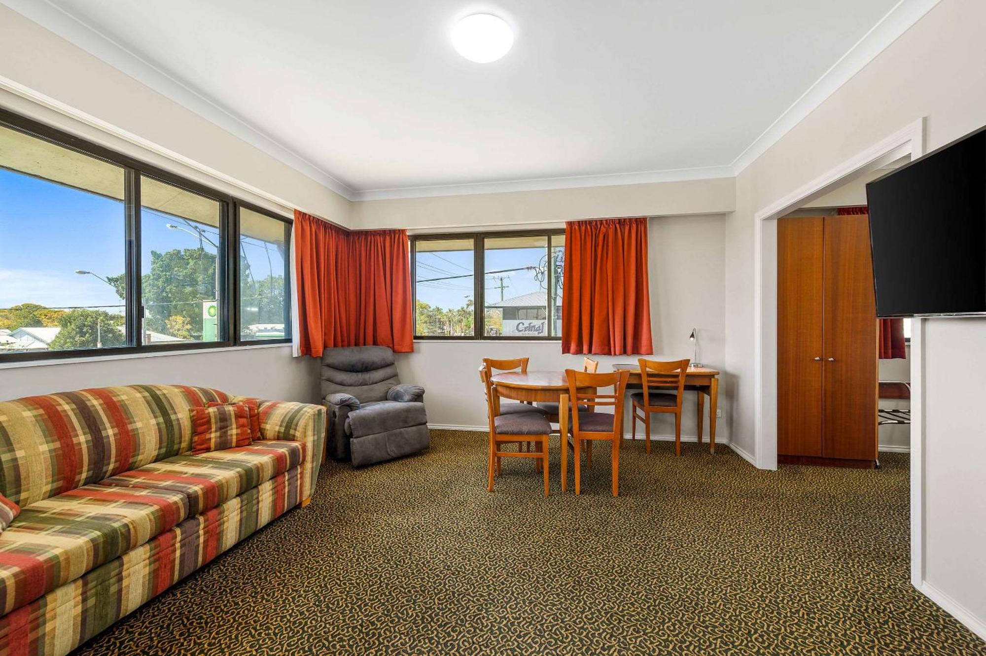 Quality Inn Grafton Bagian luar foto