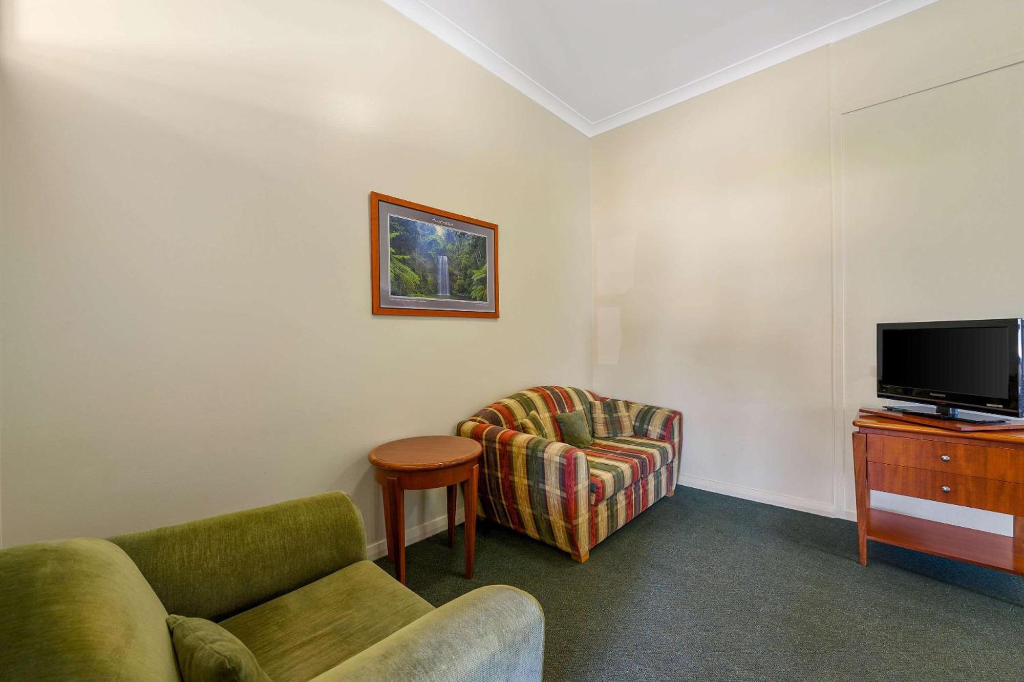 Quality Inn Grafton Bagian luar foto